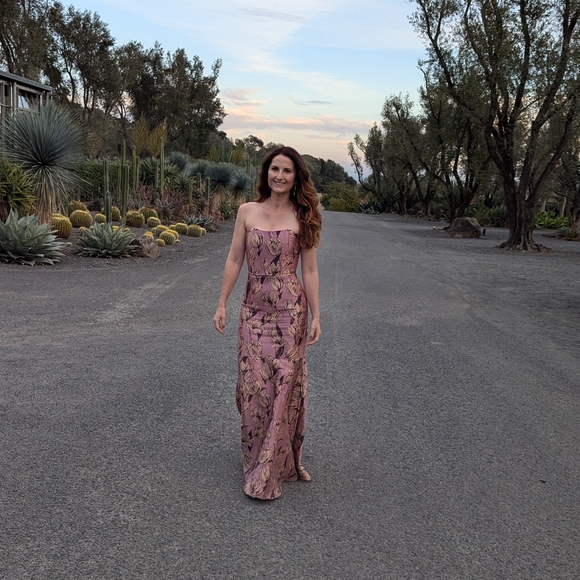 Elegant Pink Floral Maxi Dress - Picture 6 of 8